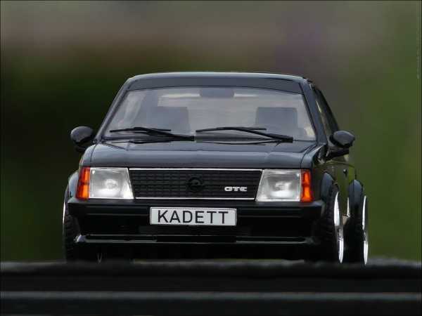 1:18 Opel Kadett D GTE schwarz 1983 inkl OVP